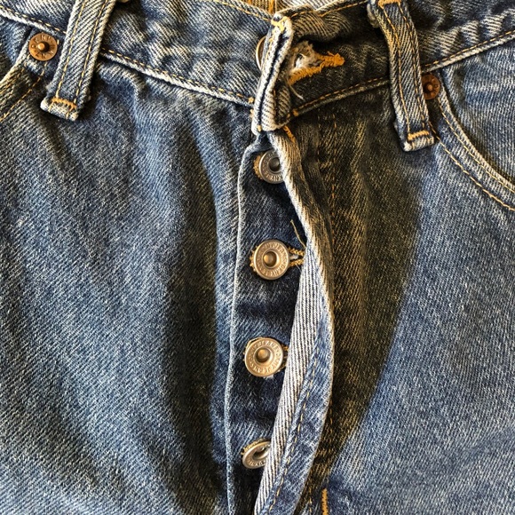 Vintage Women’s DKNY 5 button fly jeans - Picture 5 of 7